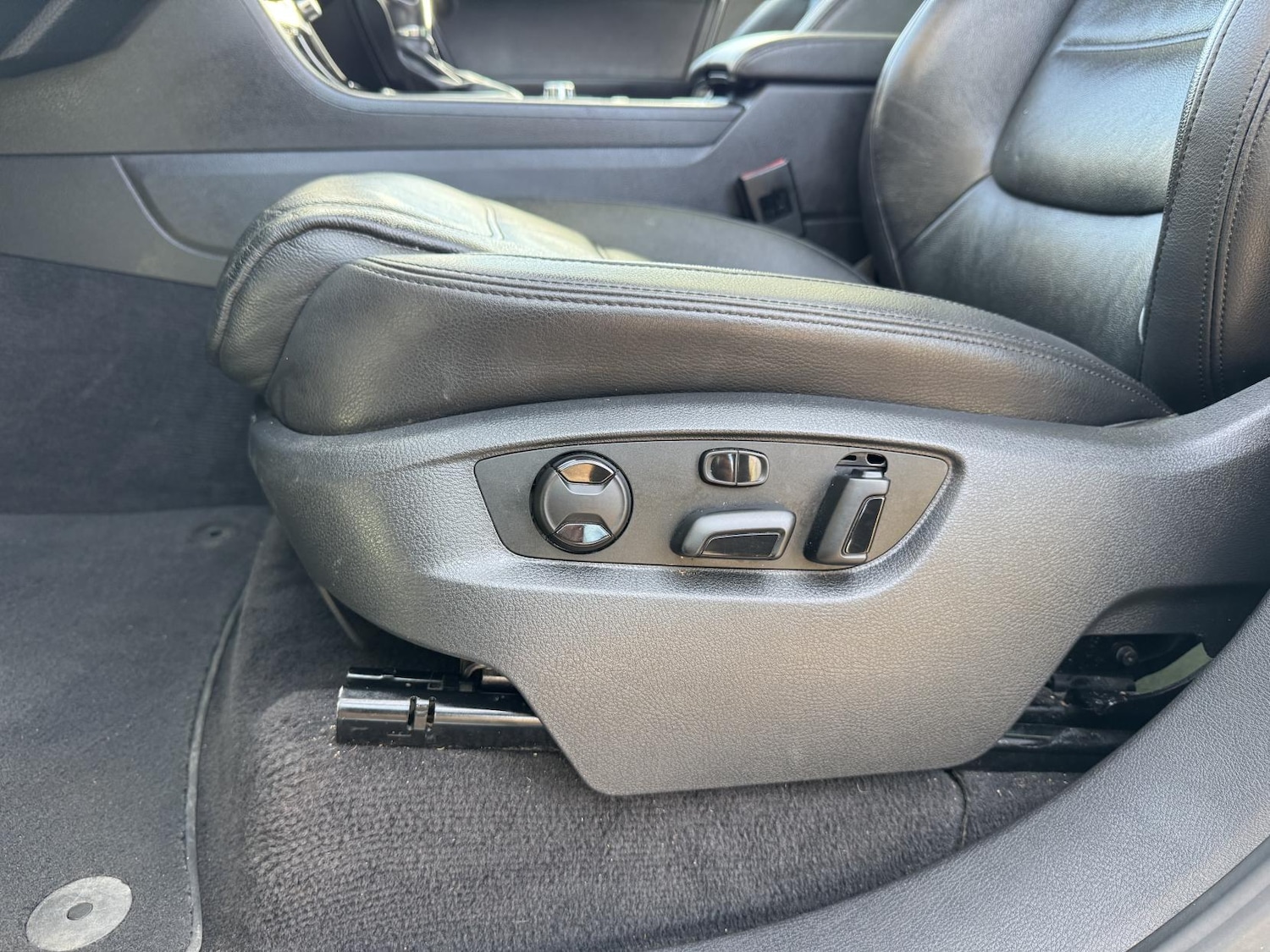 Used Volkswagen Touareg 2013 for sale - 76726212: Photo 31