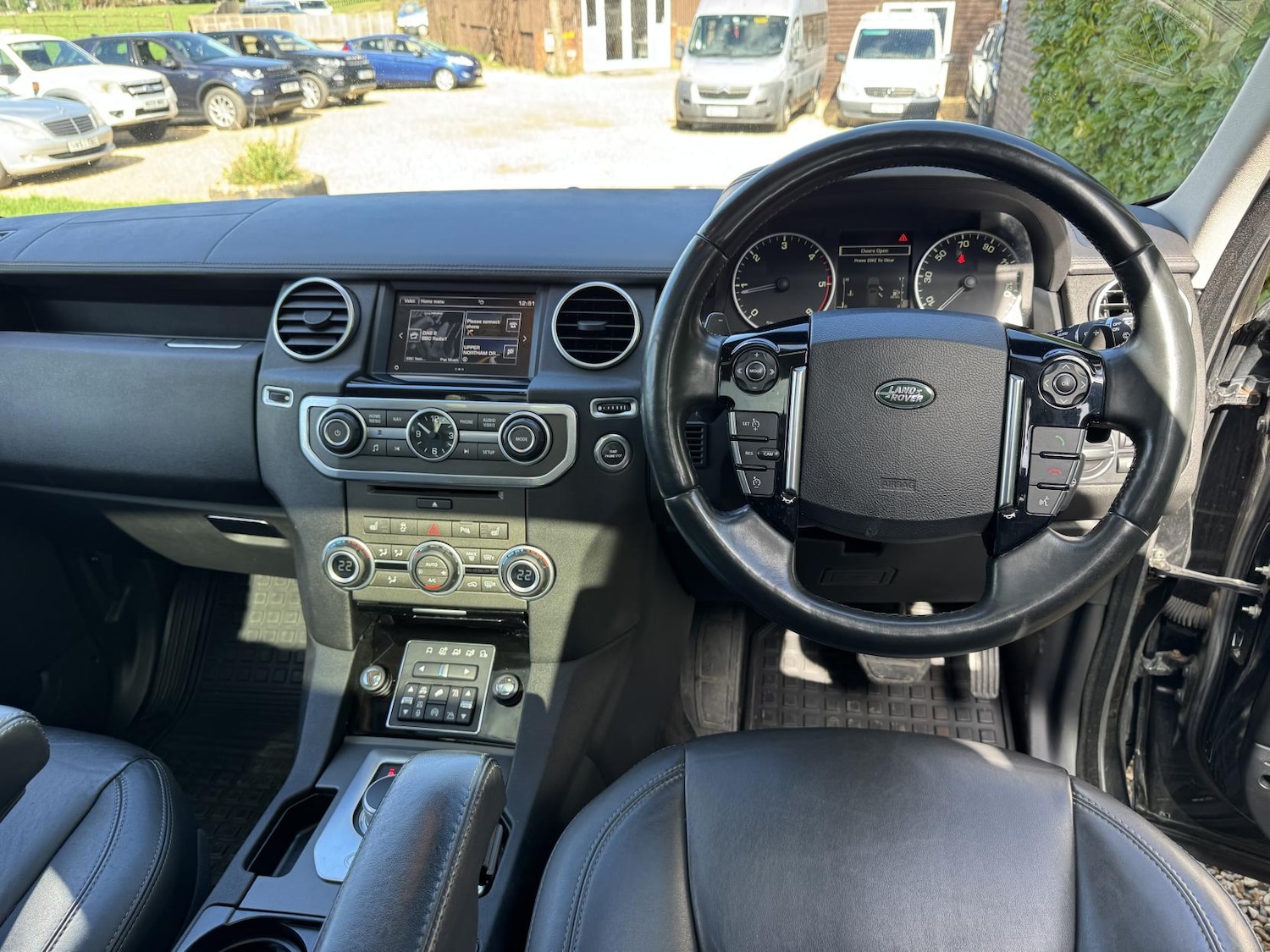 Used Land Rover Discovery 2016 for sale - 77890163: Photo 10