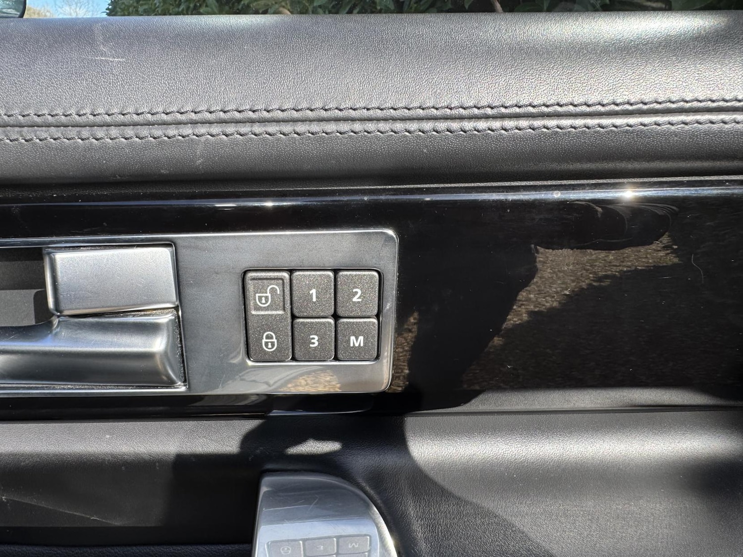 Used Land Rover Discovery 2016 for sale - 77890163: Photo 16