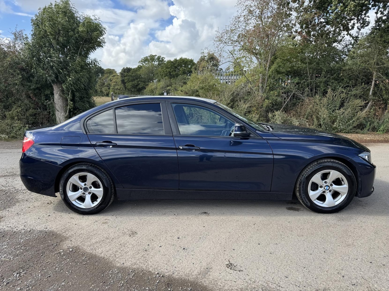 Used BMW 3 Series 2012 for sale - 76726191: Photo 2