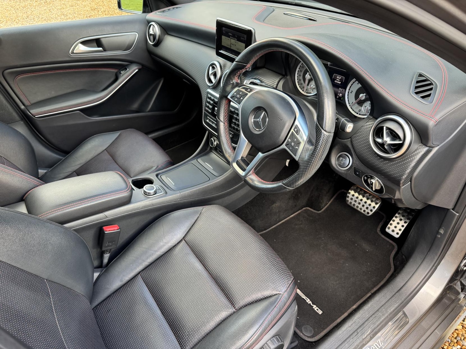 Used Mercedes-Benz A-Class 2015 for sale - 77353962: Photo 12