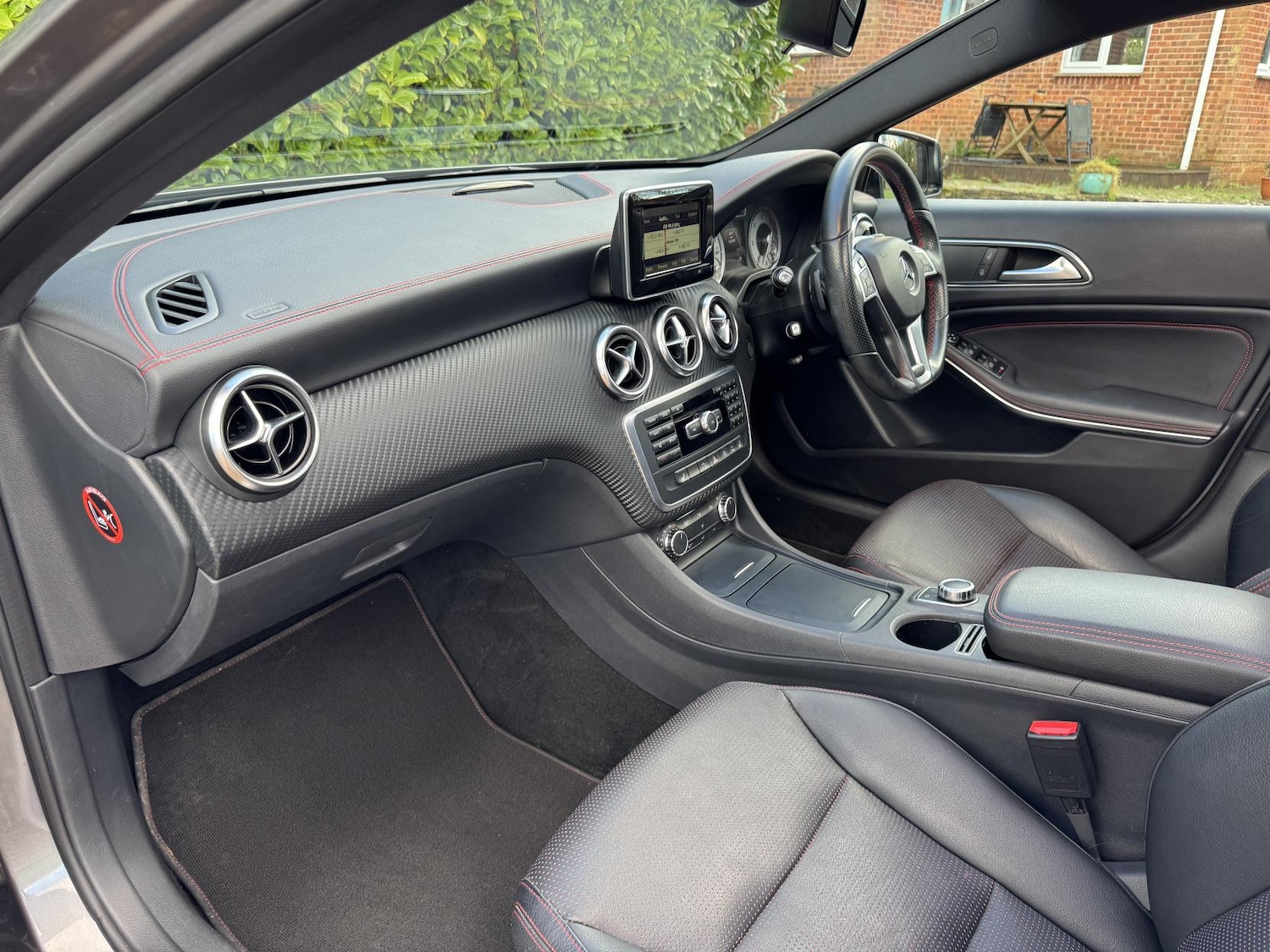 Used Mercedes-Benz A-Class 2015 for sale - 77353962: Photo 28