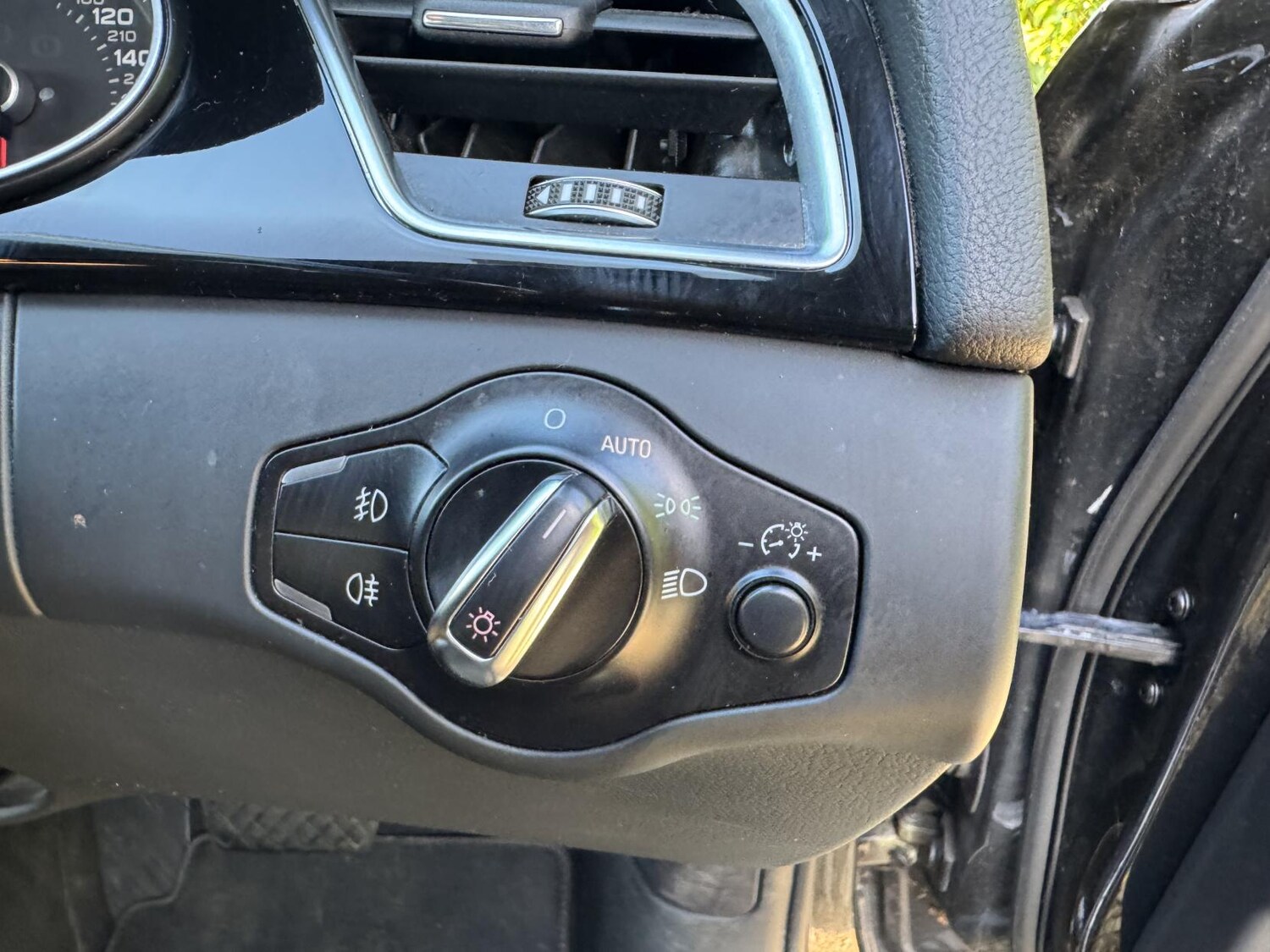 Used Audi A4 2013 for sale - 77848290: Photo 12