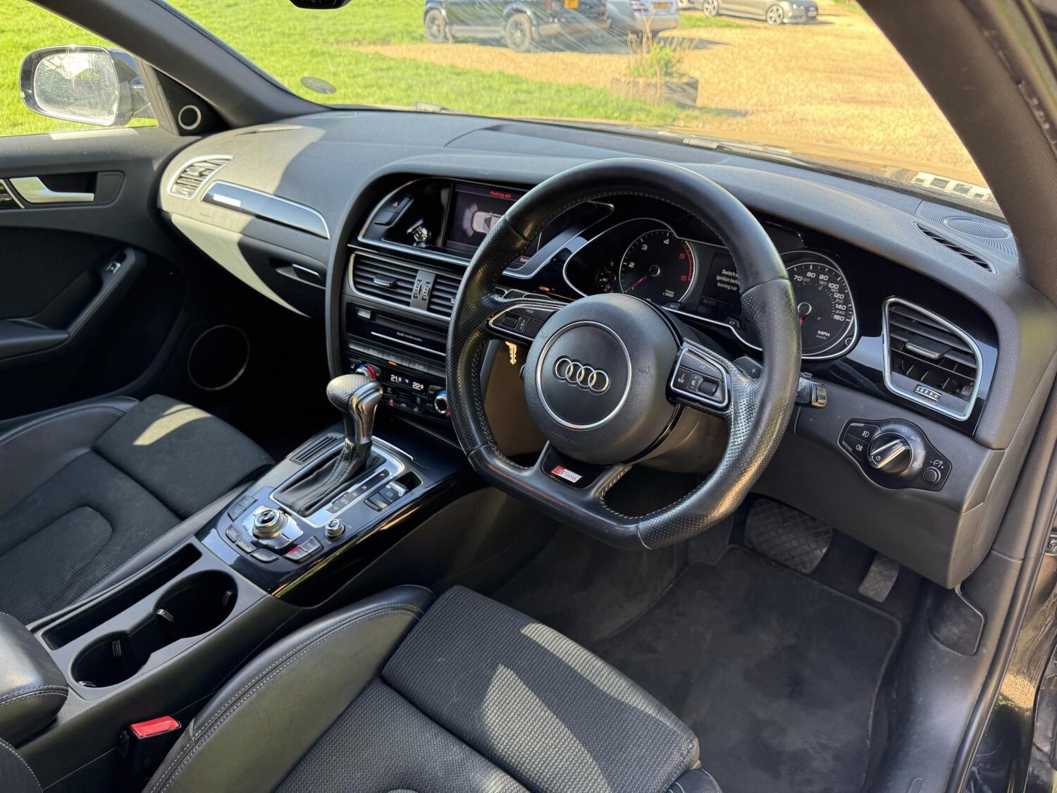 Used Audi A4 2013 for sale - 77848290: Photo 9