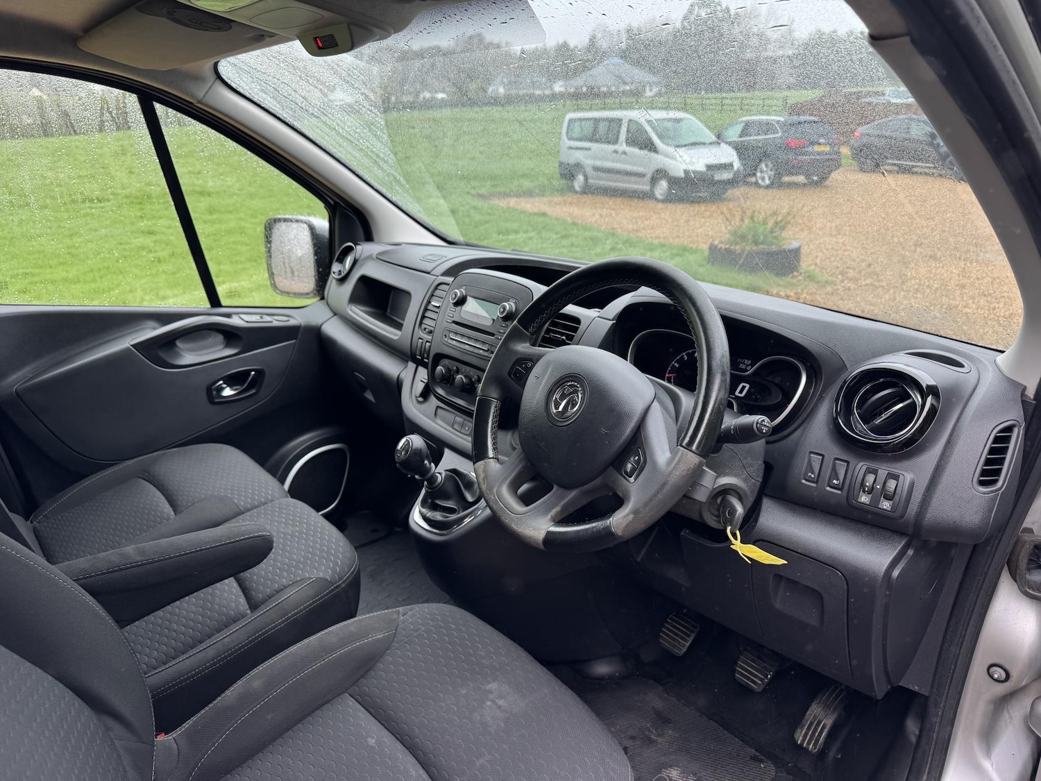 Used Vauxhall Vivaro 2017 for sale - 77702855: Photo 10