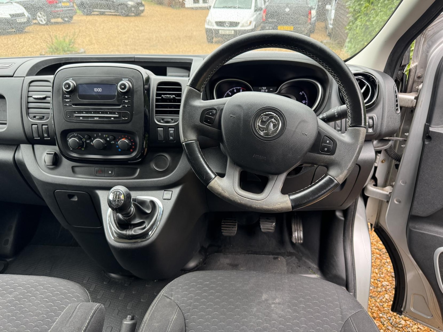 Used Vauxhall Vivaro 2017 for sale - 77702855: Photo 11