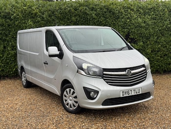 Used Vauxhall Vivaro 2017 for sale - 77702855: Photo