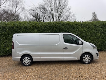 Used Vauxhall Vivaro 2017 for sale - 77702855: Photo