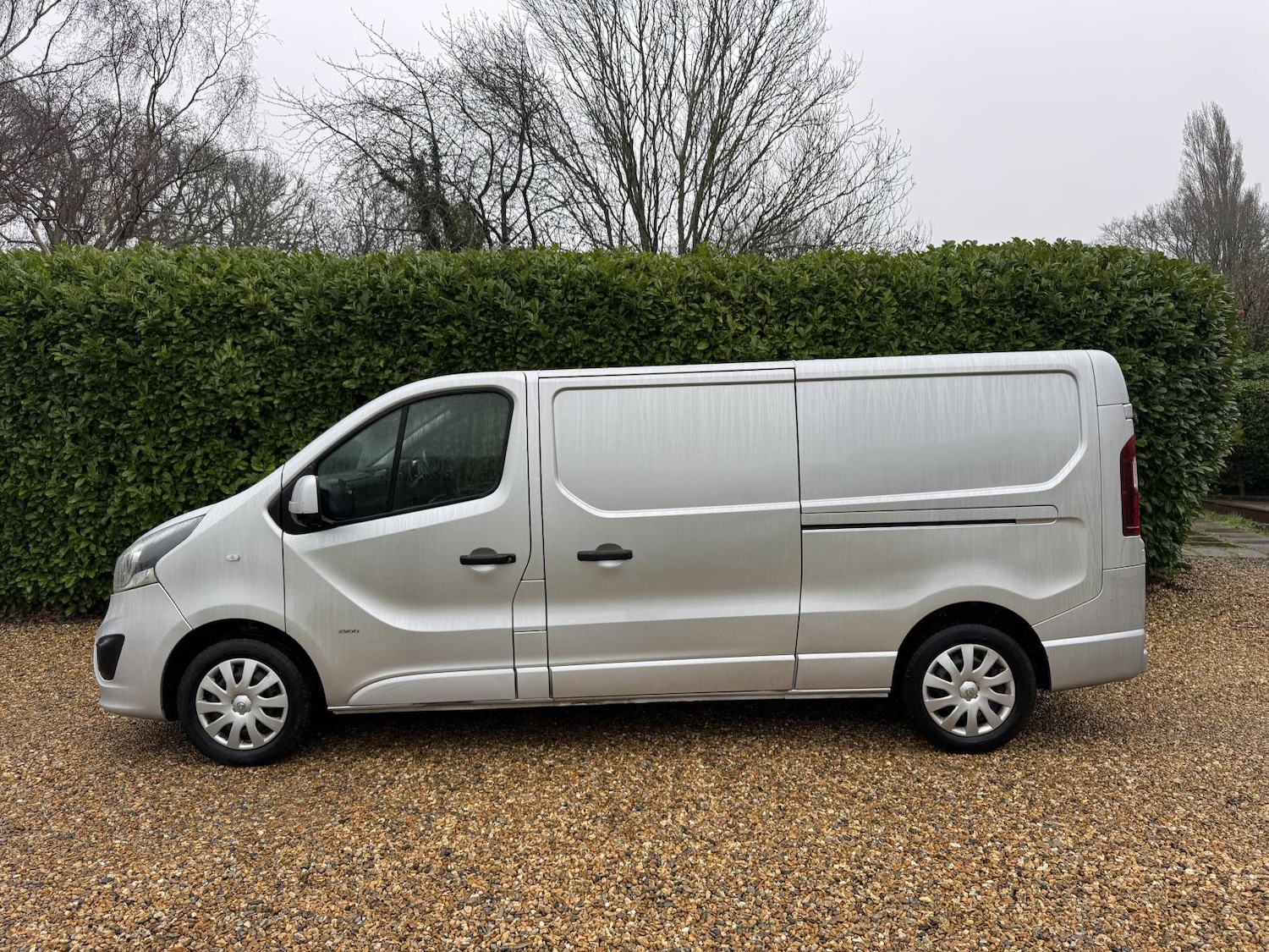 Used Vauxhall Vivaro 2017 for sale - 77702855: Photo 6