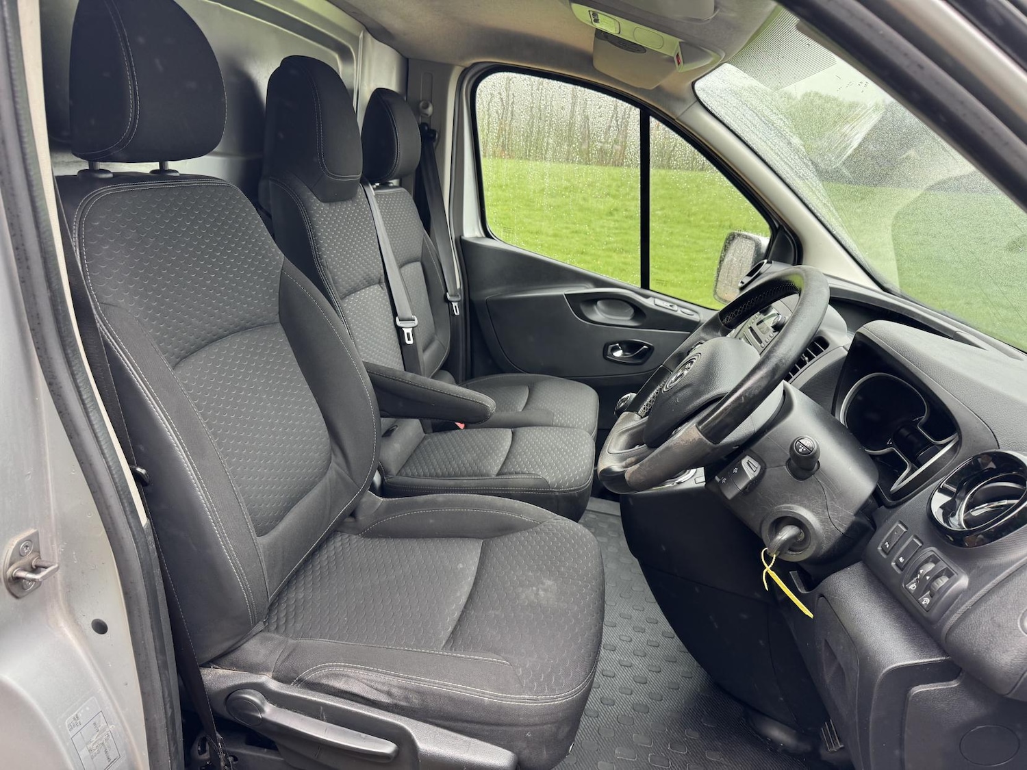 Used Vauxhall Vivaro 2017 for sale - 77702855: Photo 9