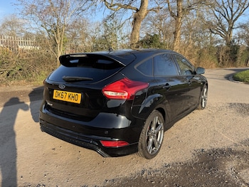 Used Ford Focus 2017 for sale - 77045544: Photo