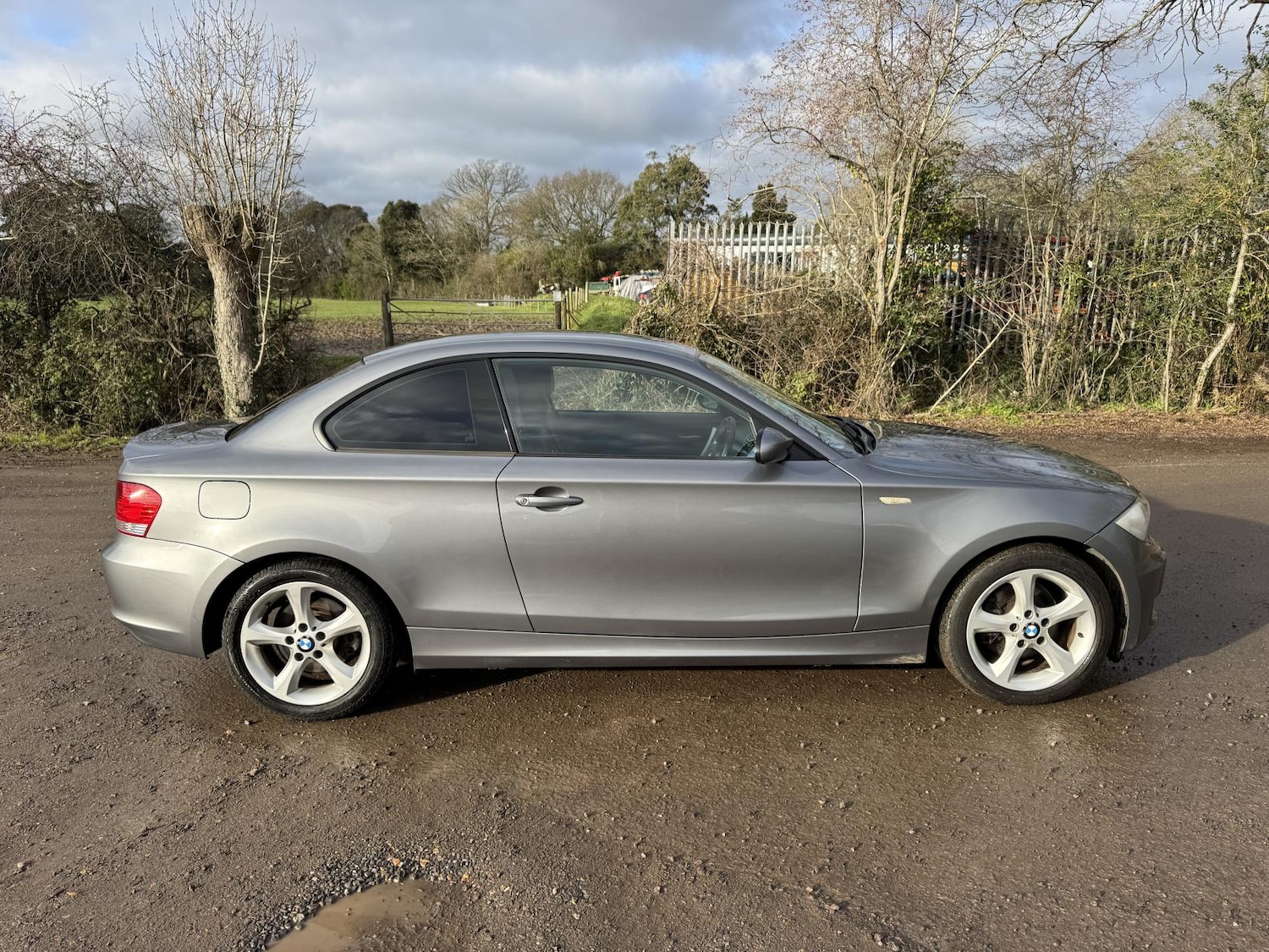 Used BMW 1 Series 2009 for sale - 77026209: Photo 2