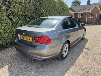 Used BMW 3 Series 2011 for sale - 79400145: Photo