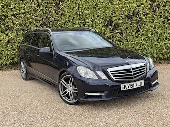 Used Mercedes-Benz E Class 2011 for sale - 79543909: Photo