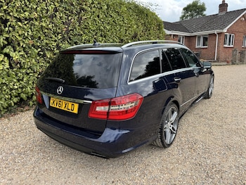 Used Mercedes-Benz E Class 2011 for sale - 79543909: Photo