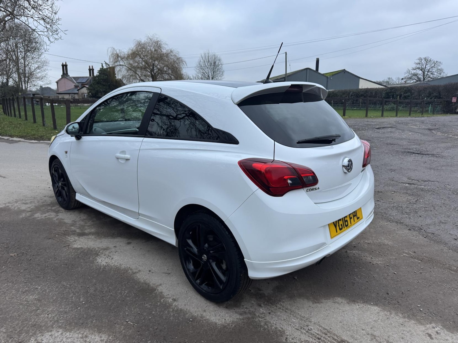 Used Vauxhall Corsa 2016 for sale - 77036954: Photo 5
