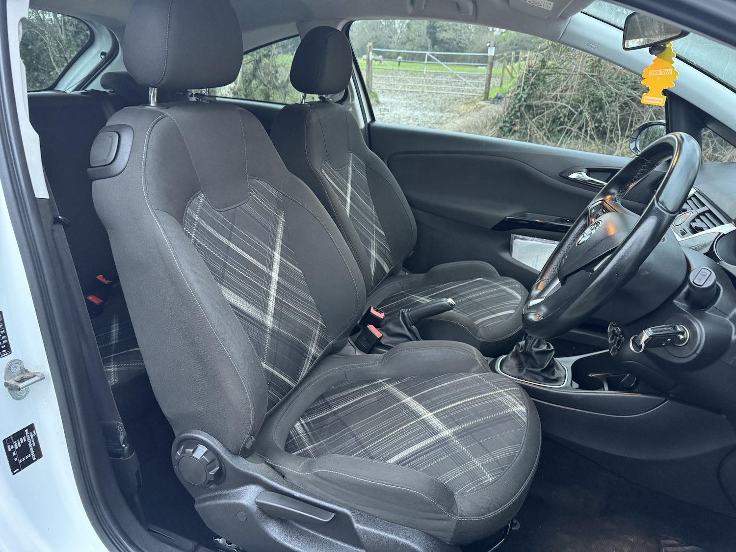 Used Vauxhall Corsa 2016 for sale - 77036954: Photo 9