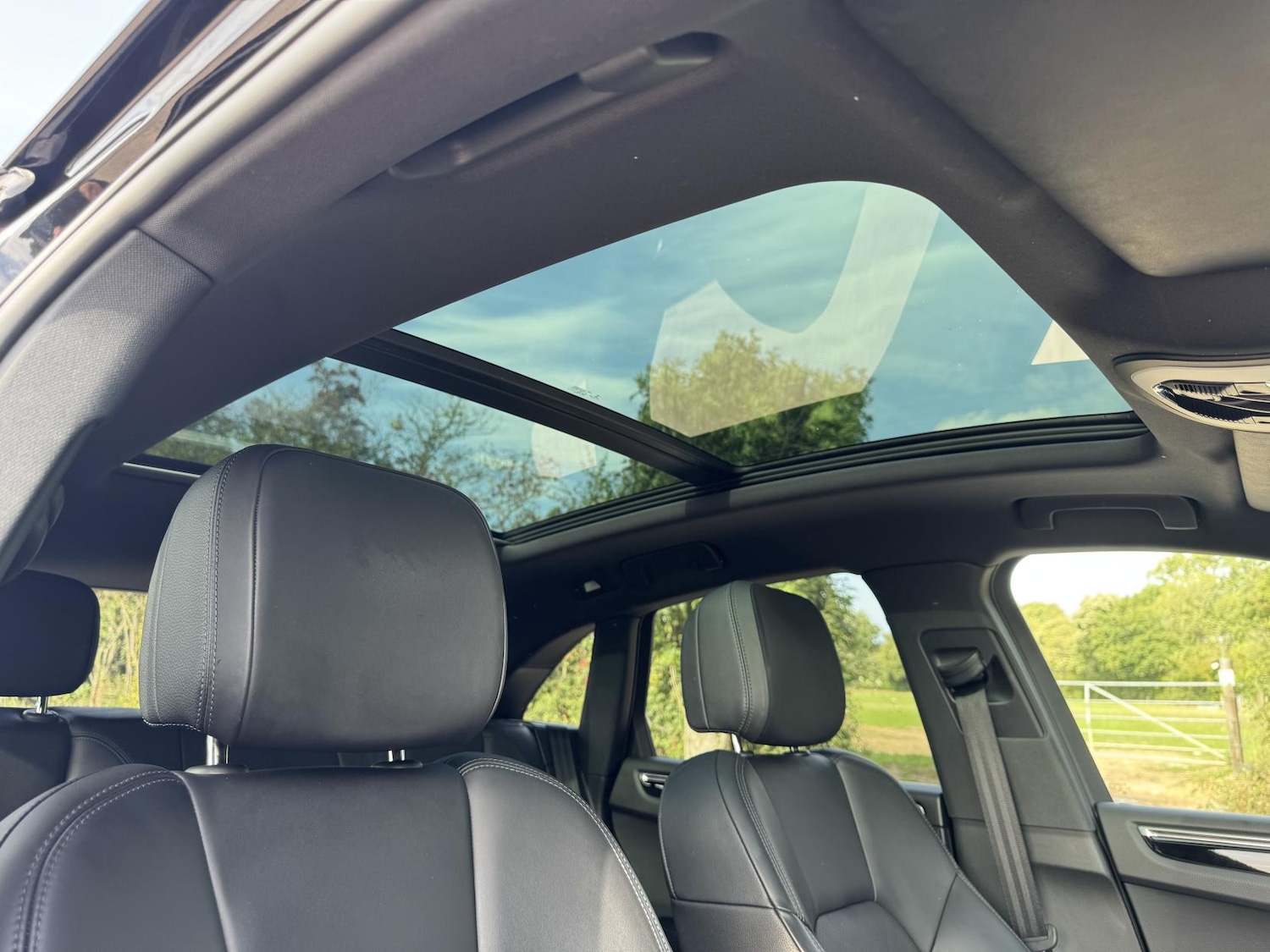 Used Porsche Macan 2015 for sale - 76750291: Photo 24