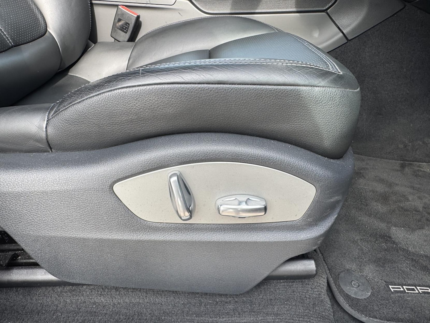 Used Porsche Macan 2015 for sale - 76750291: Photo 27