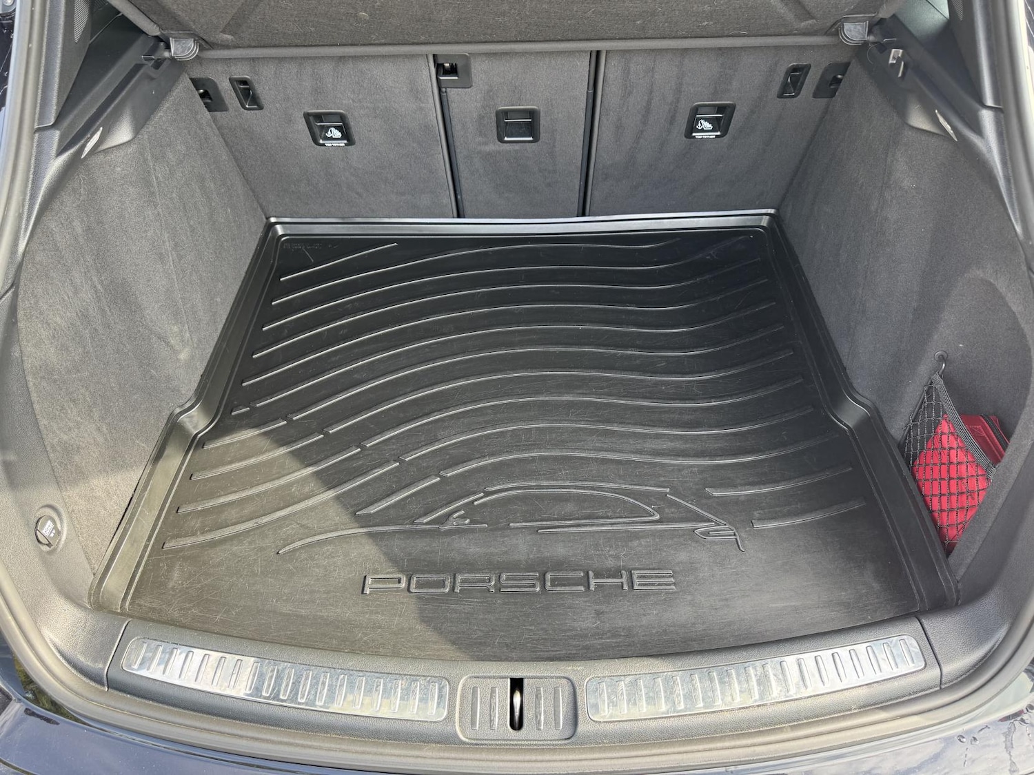 Used Porsche Macan 2015 for sale - 76750291: Photo 30