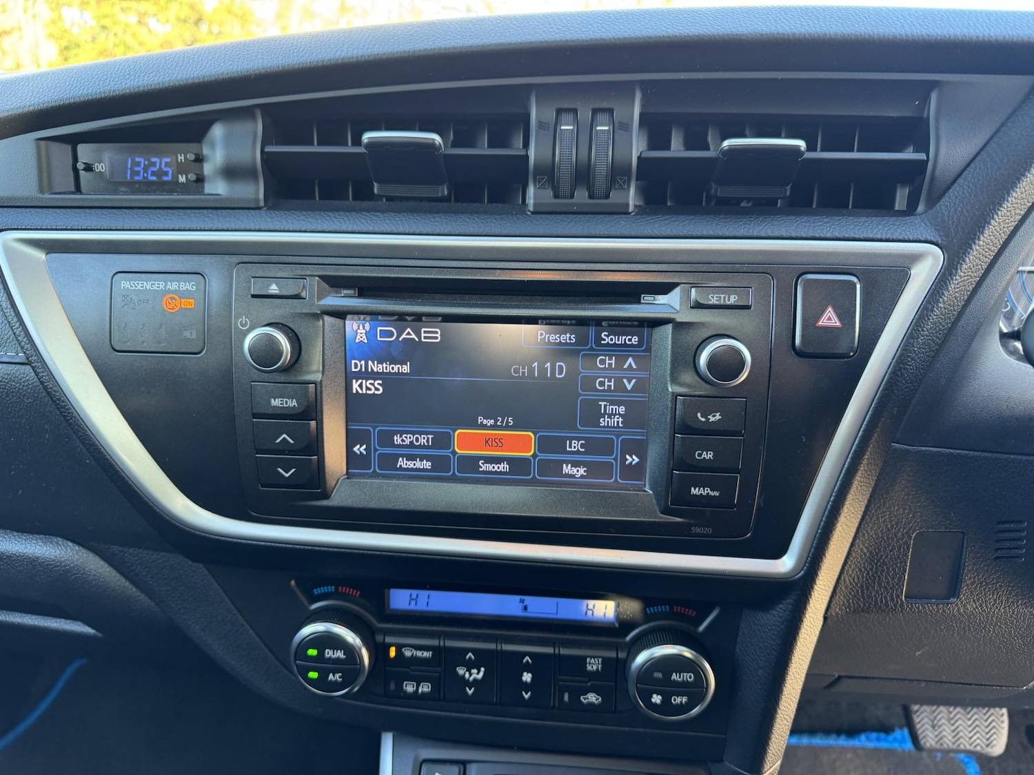 Used Toyota Auris 2013 for sale - 77095459: Photo 18