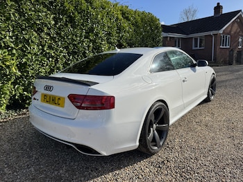 Used Audi RS5 2011 for sale - 77891848: Photo