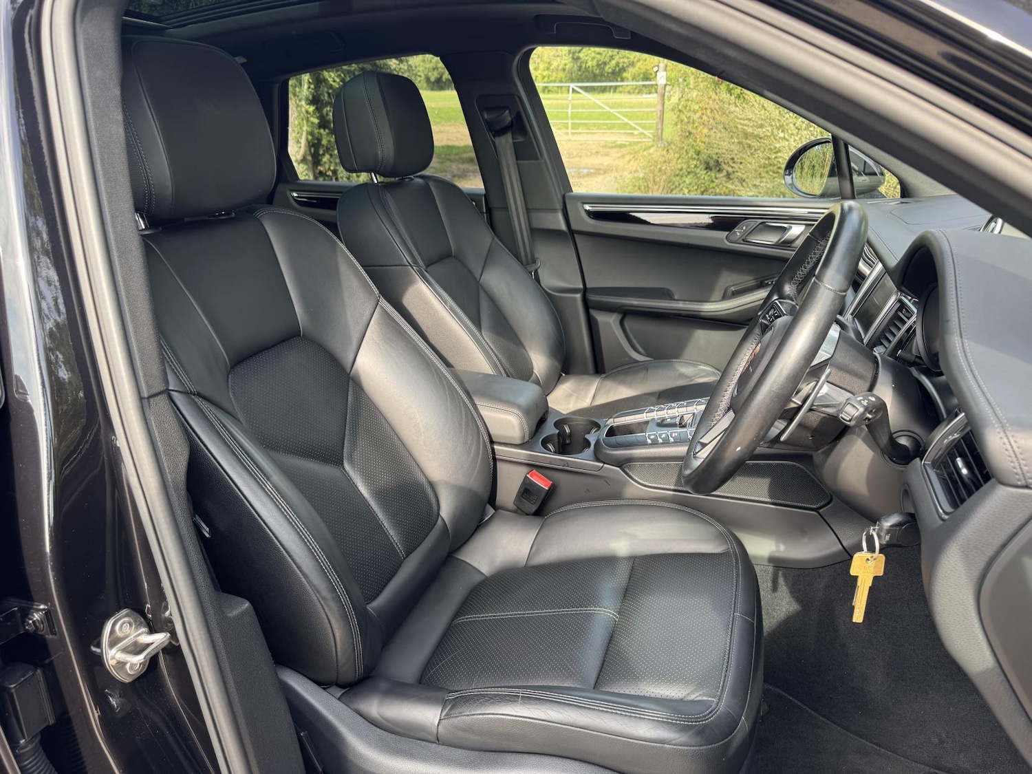 Used Porsche Macan 2015 for sale - 77233711: Photo 16