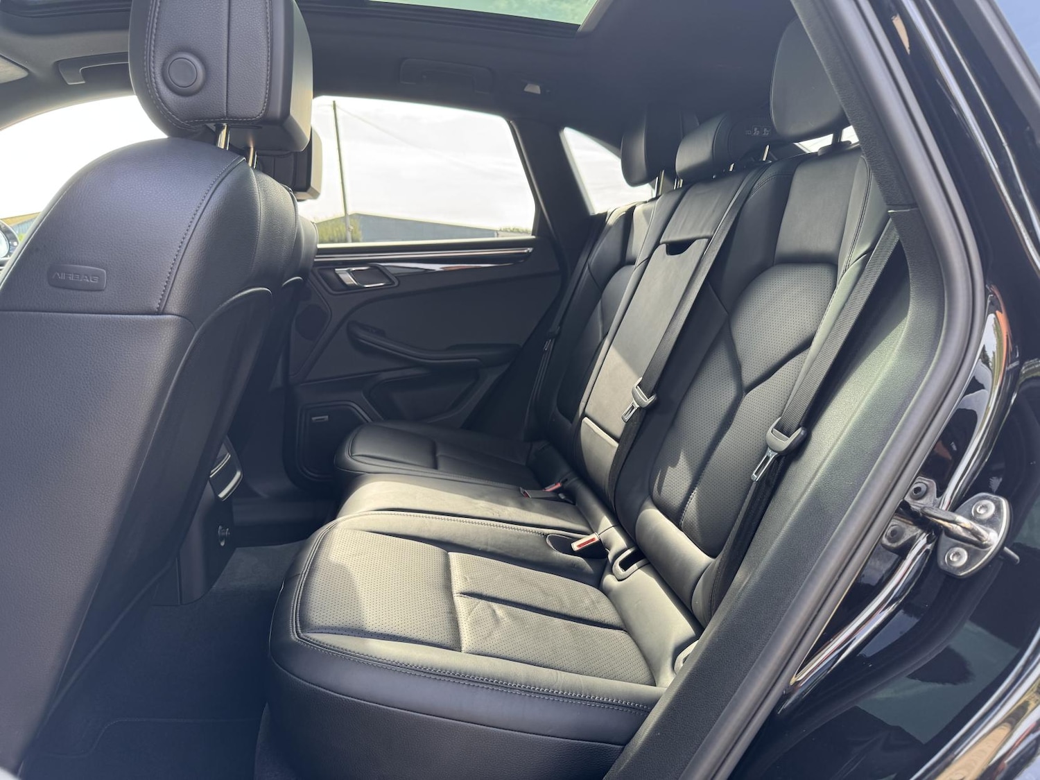 Used Porsche Macan 2015 for sale - 77233711: Photo 31