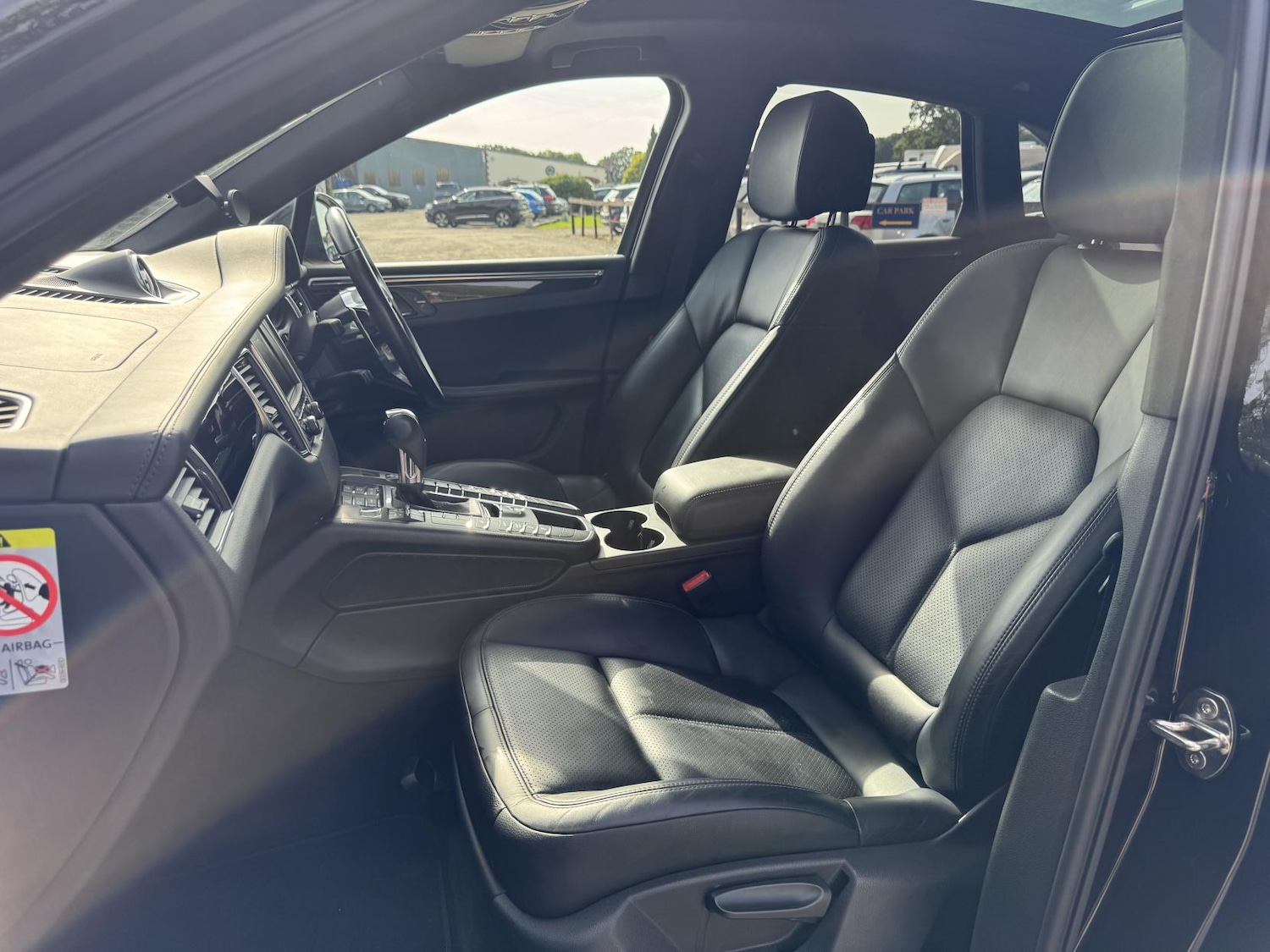 Used Porsche Macan 2015 for sale - 77233711: Photo 33