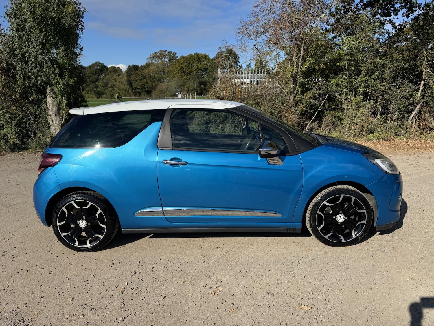 Used DS Automobiles DS 3 2015 for sale - 76752027: Photo 2