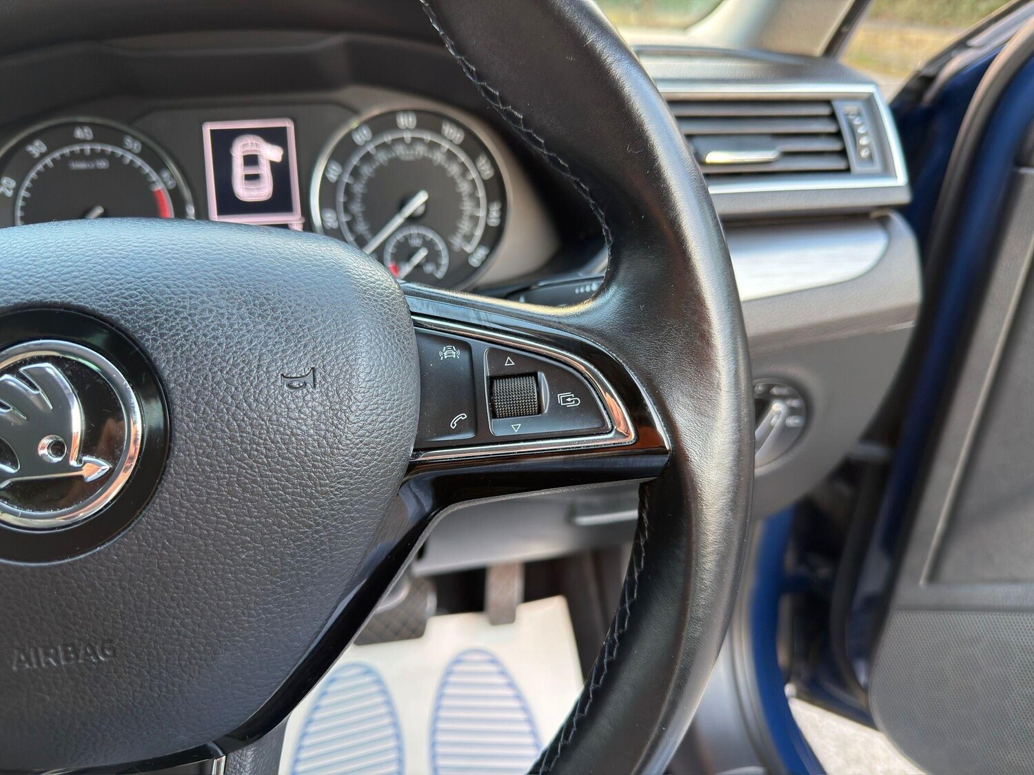 Used Skoda Superb 2017 for sale - 78172267: Photo 35