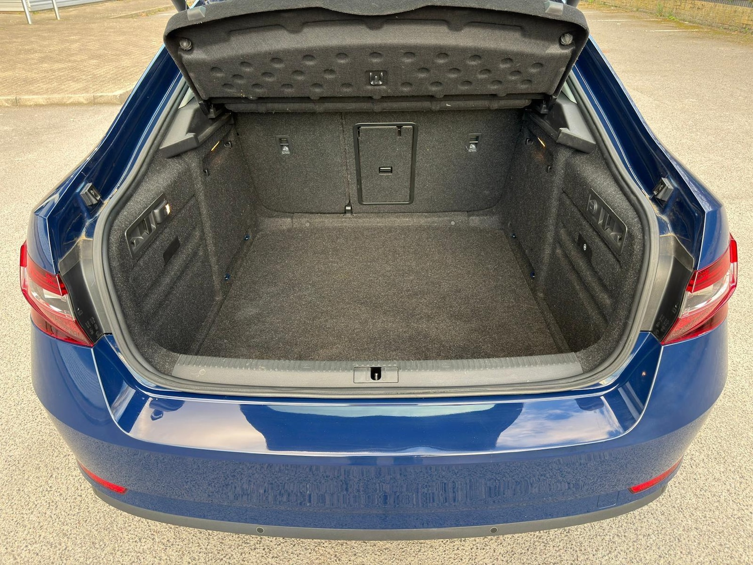 Used Skoda Superb 2017 for sale - 78172267: Photo 9