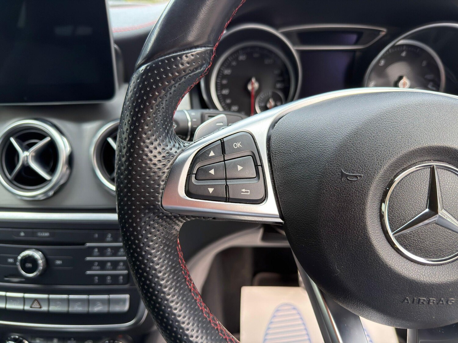 Used Mercedes-Benz GLA 2018 for sale - 78172265: Photo 33