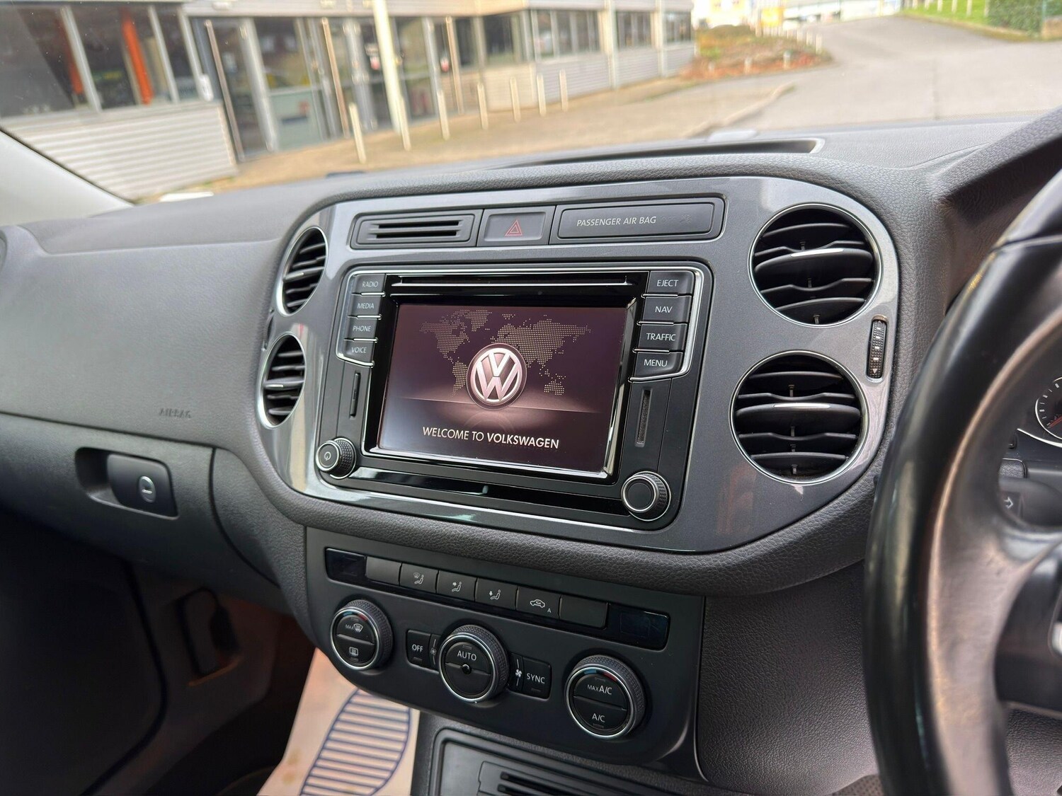 Used Volkswagen Tiguan 2016 for sale - 78172266: Photo 34