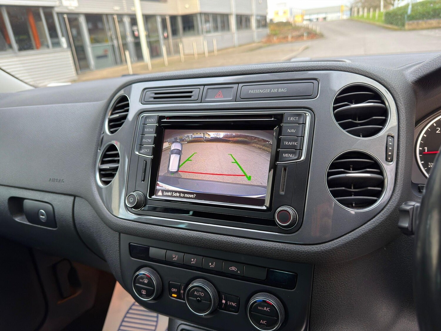 Used Volkswagen Tiguan 2016 for sale - 78172266: Photo 35