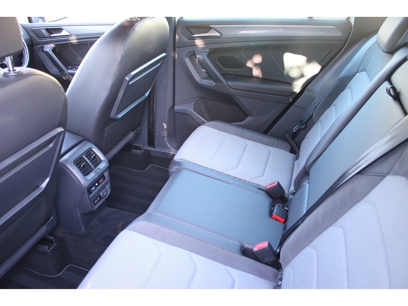 Used Volkswagen Tiguan 2019 for sale - 77220180: Photo 28