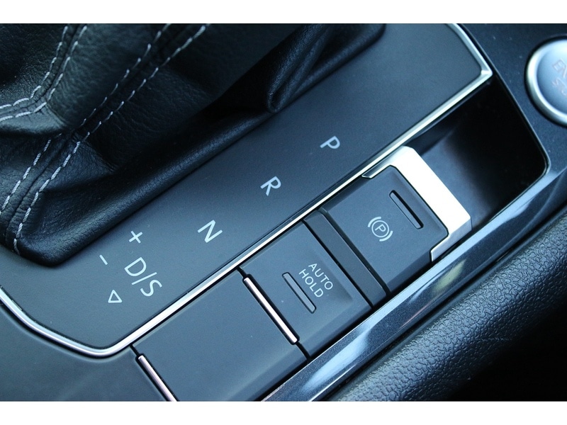 Used Volkswagen Tiguan 2019 for sale - 77220180: Photo 41