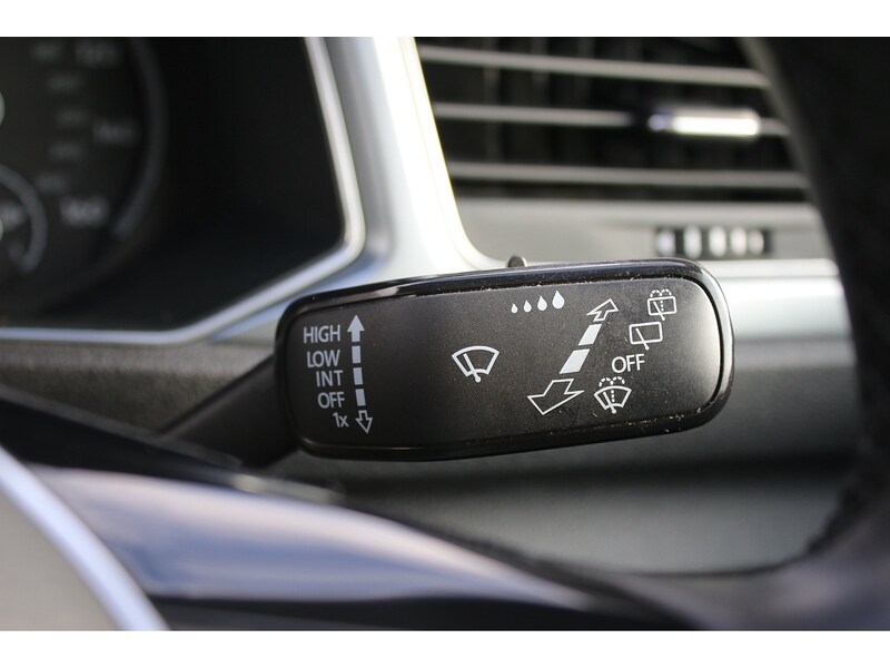 Used Volkswagen T-Roc for sale - 77515225: Photo 34