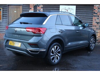 Used Volkswagen T-Roc 2021 for sale - 77515225: Photo