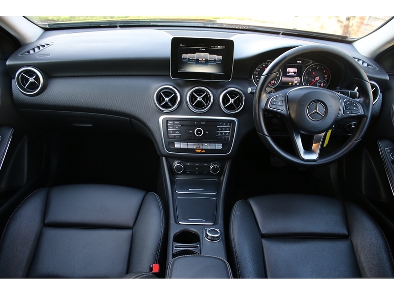 Used Mercedes-Benz A-Class 2016 for sale - 76968263: Photo 2