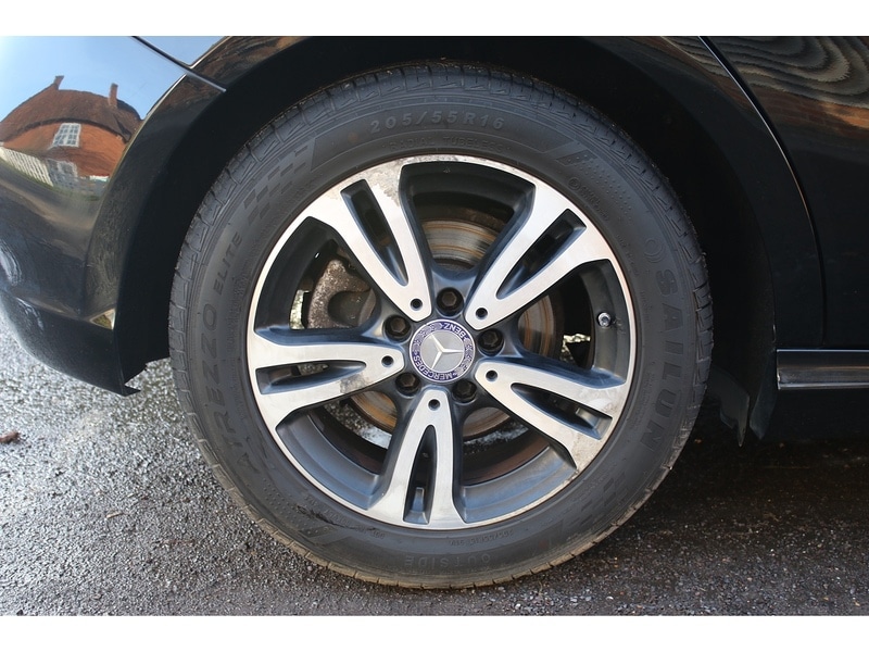 Used Mercedes-Benz A-Class 2016 for sale - 76968263: Photo 46