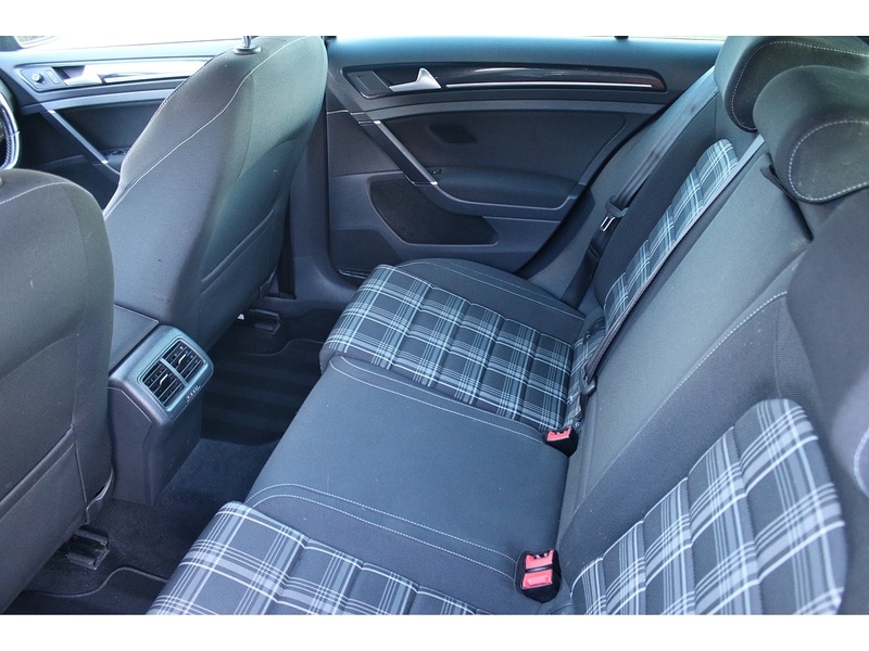 Used Volkswagen Golf 2015 for sale - 76896587: Photo 28