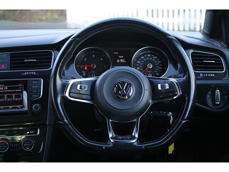 Used Volkswagen Golf 2015 for sale - 76896587: Photo 29
