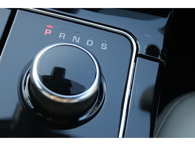 Used Land Rover Range Rover Velar 2018 for sale - 77798517: Photo 41