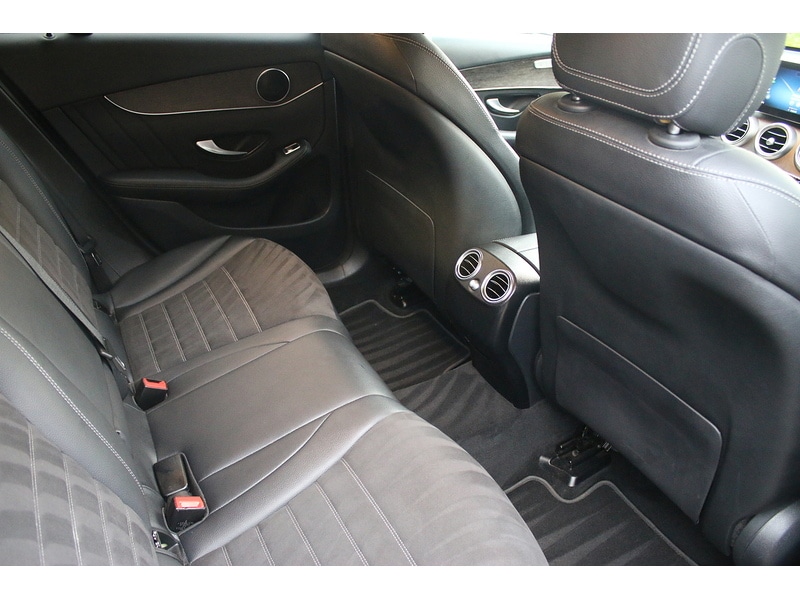 Used Mercedes-Benz GLC 2019 for sale - 76884458: Photo 27