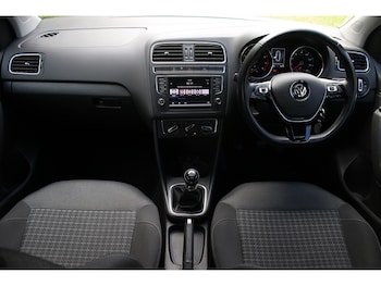 Used Volkswagen Polo 2017 for sale - 79055264: Photo