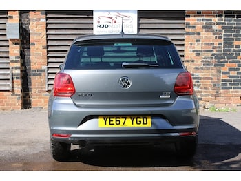 Used Volkswagen Polo 2017 for sale - 79055264: Photo