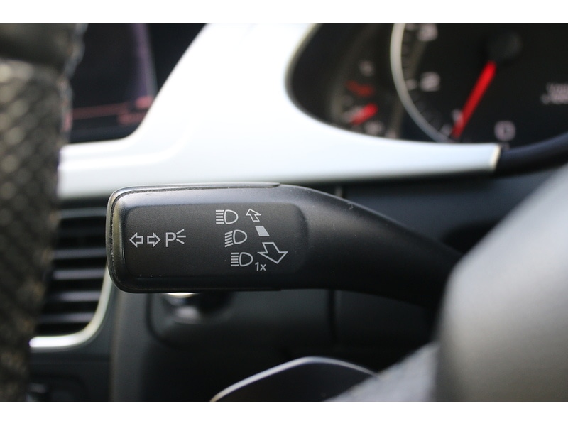 Used Audi A4 2010 for sale - 76831659: Photo 32