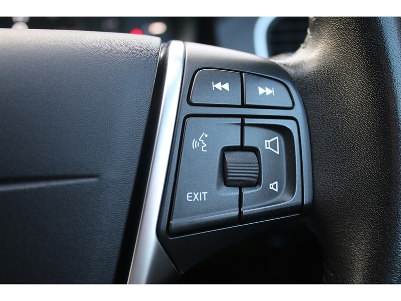 Used Volvo XC60 2017 for sale - 77011634: Photo 33