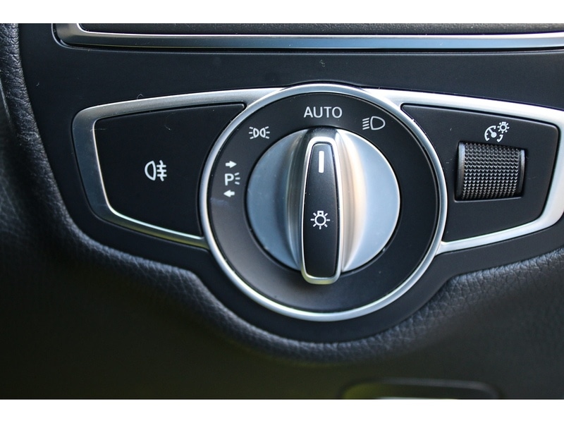 Used Mercedes-Benz C Class 2018 for sale - 77310332: Photo 45